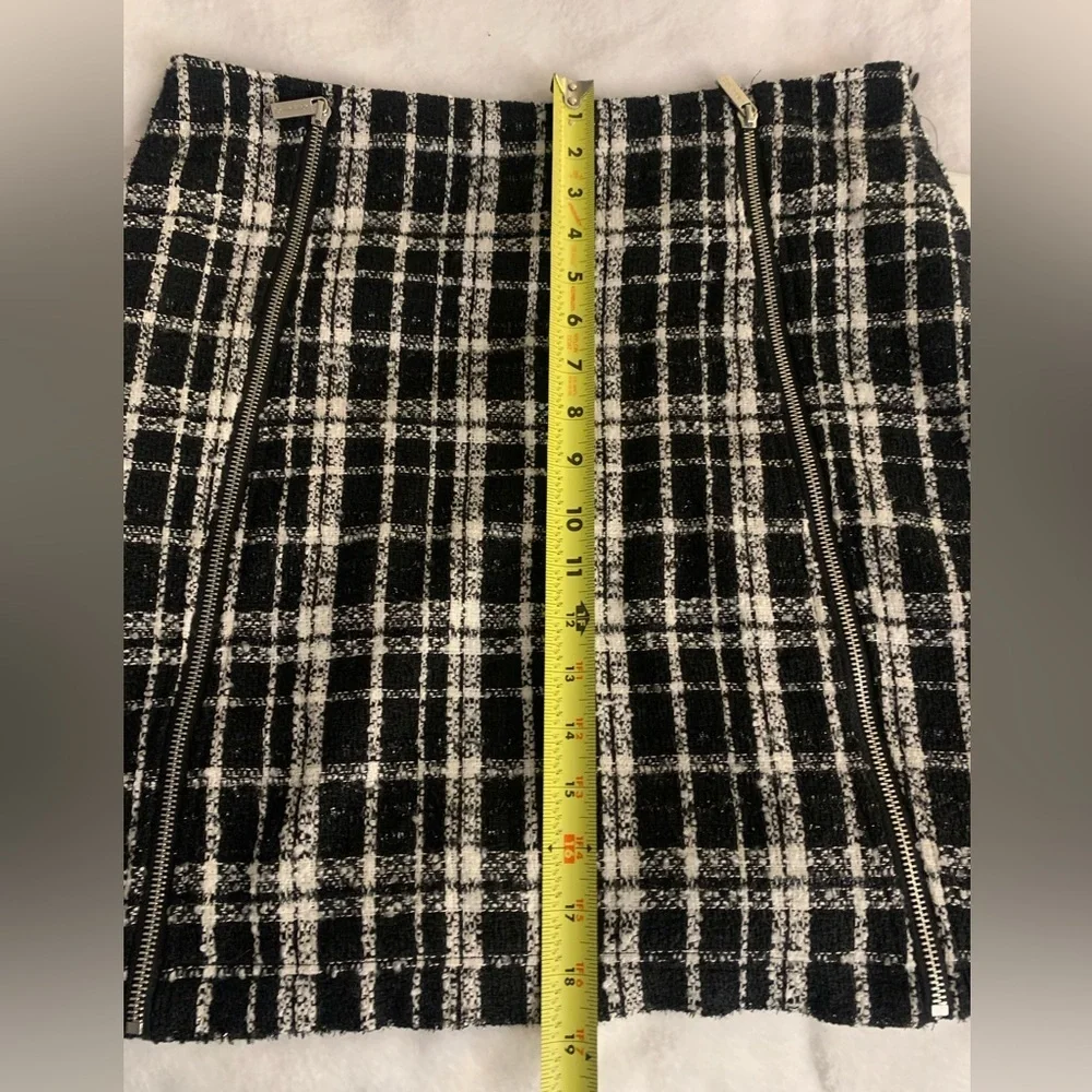 Calvin Klein NWT Black & White Plaid Tweed Metallic Sparkle Zipper Mini Skirt 6 - Picture 13 of 15
